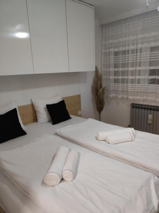 Lola Home Karlovac Exterior foto